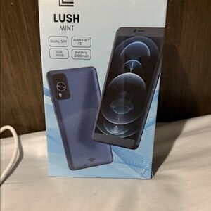 Lush Mint Smartphone - Navy Blue